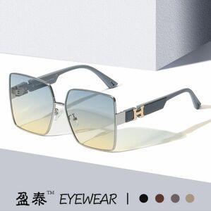 Elegant Gradient Square Sunglasses
